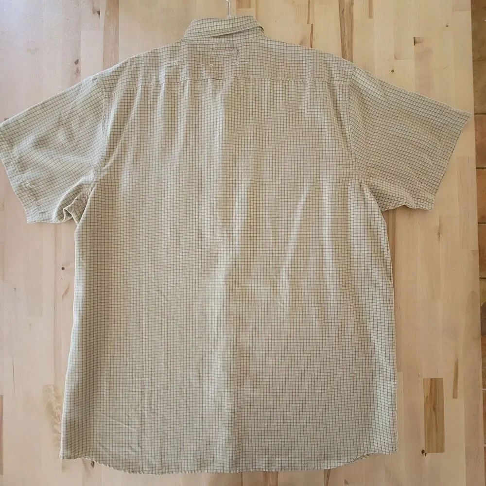 The North Face Mens Short Sleeve Button Up Shirt Size XXL Zip Pocket Casual Tan